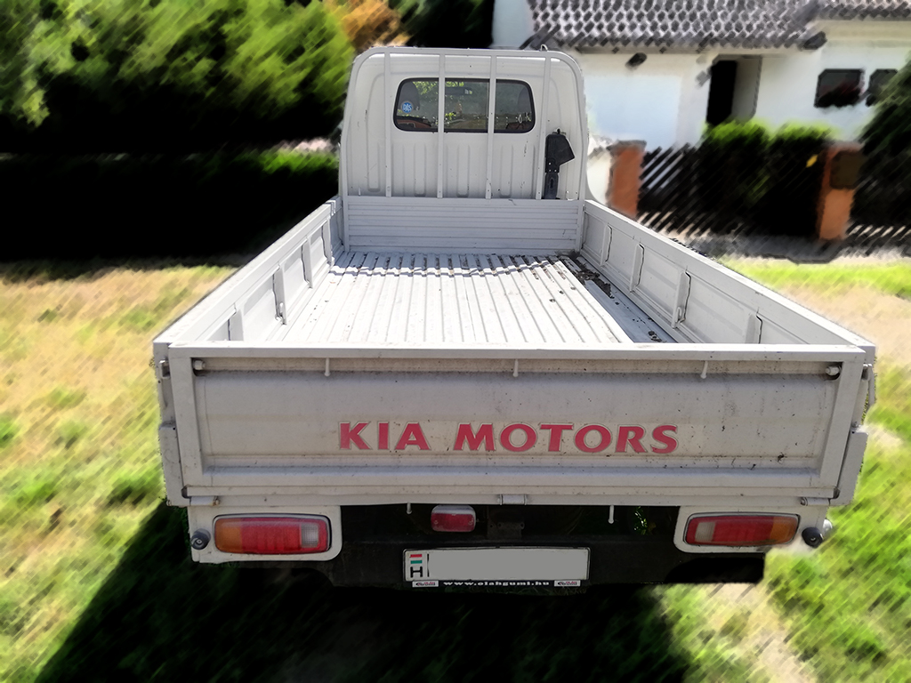 Bérelhető platós kisteherautó Kia k2500